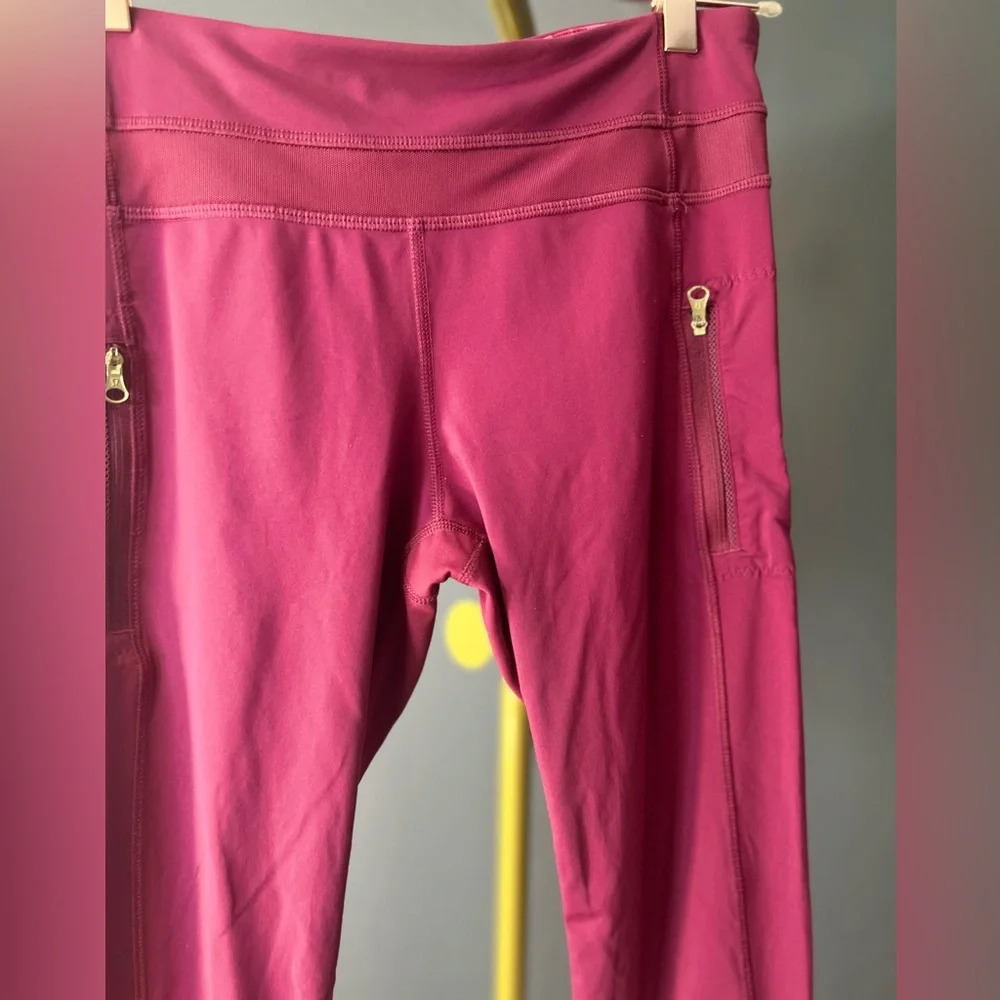 Lululemon - Picture 4 of 10